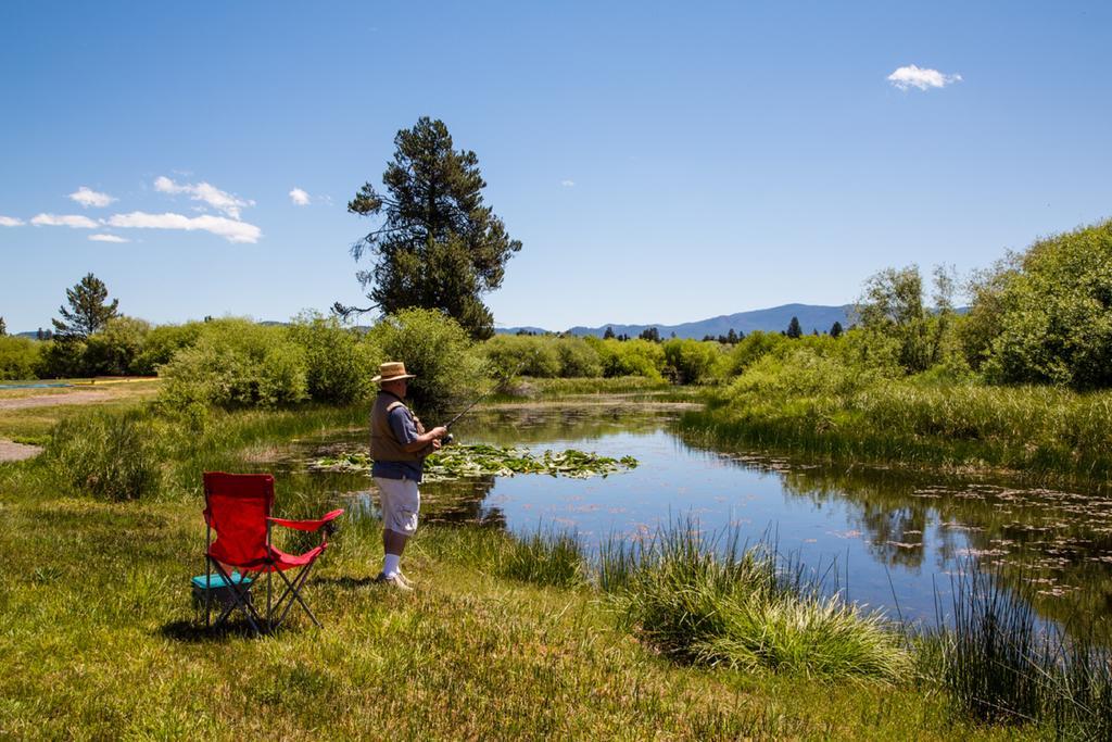 Bend-Sunriver Camping Resort Wheelchair Accessible Yurt 13 Eksteriør bilde